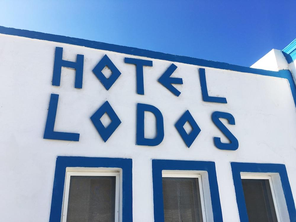 Hotel Lodos Картерадос Екстериор снимка