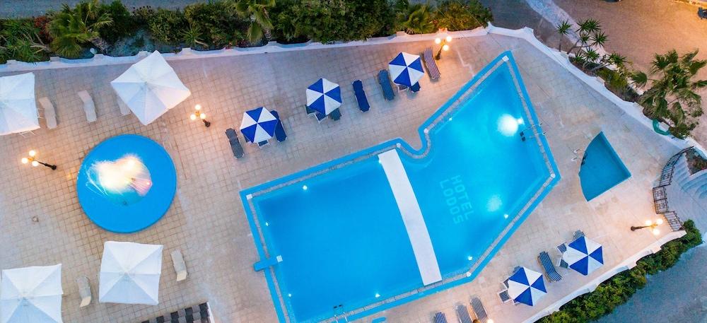 Hotel Lodos Картерадос Екстериор снимка