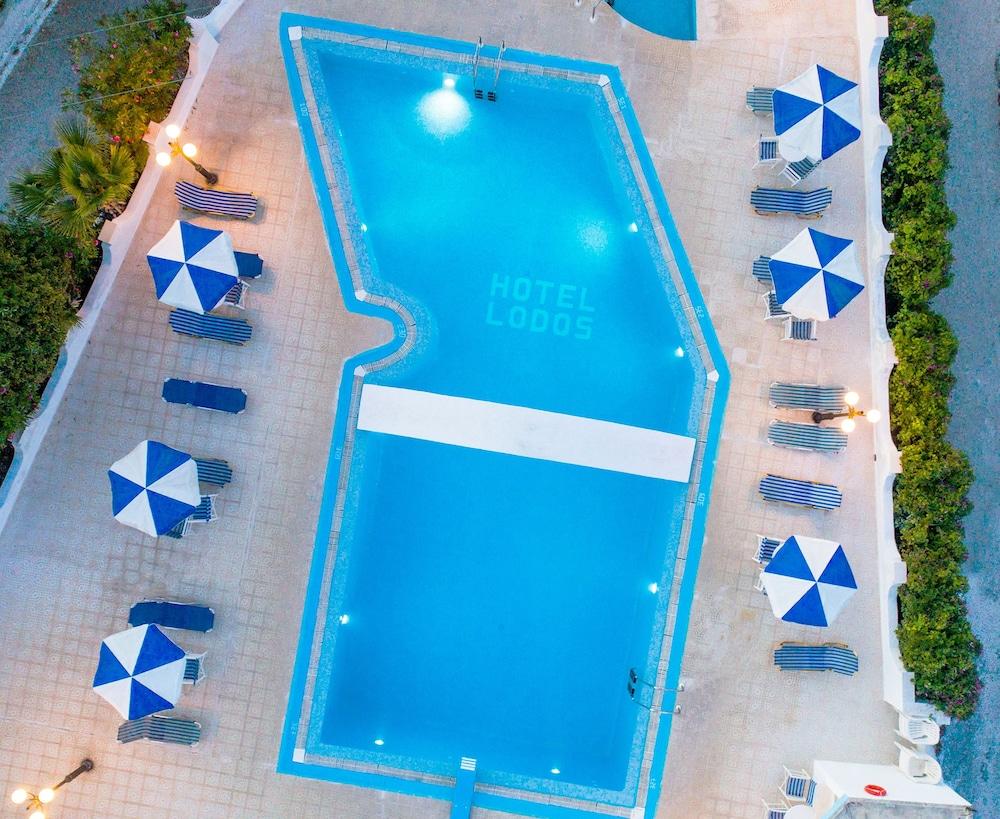 Hotel Lodos Картерадос Екстериор снимка