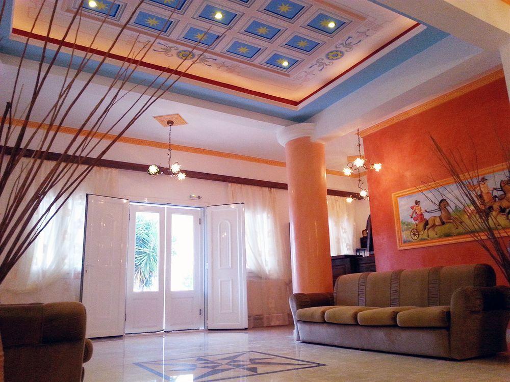 Hotel Lodos Картерадос Екстериор снимка