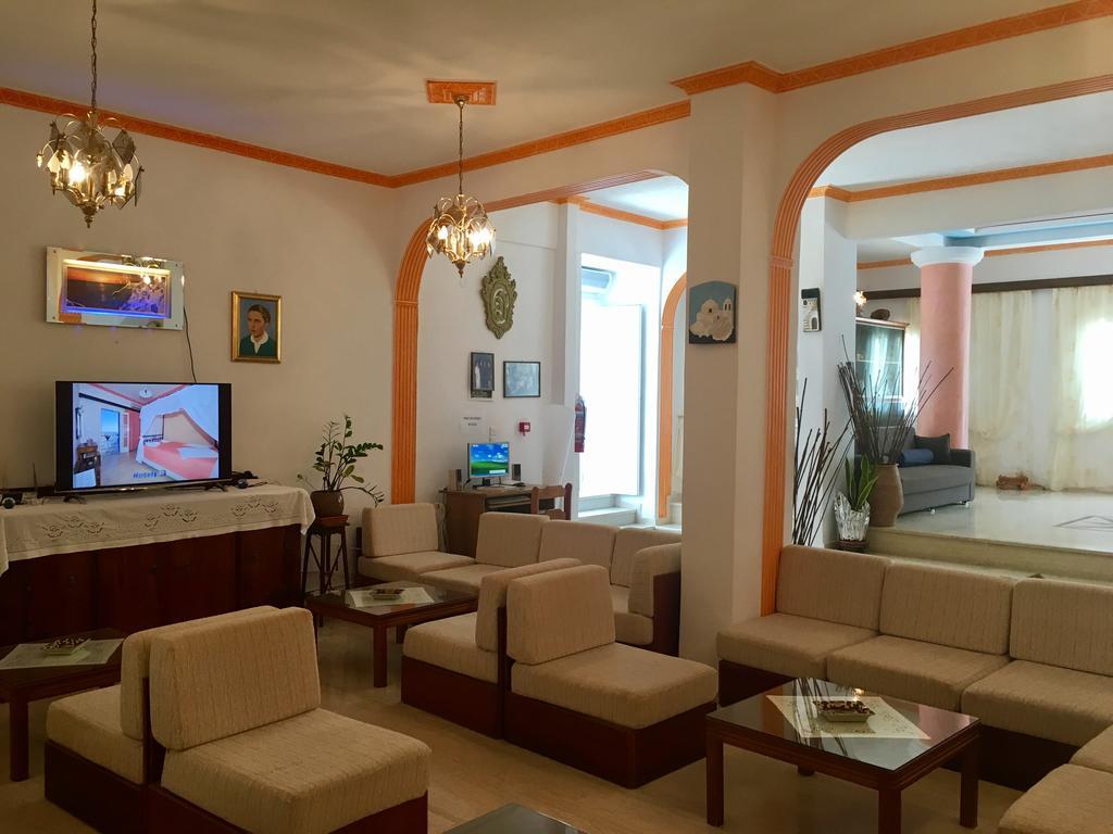 Hotel Lodos Картерадос Екстериор снимка