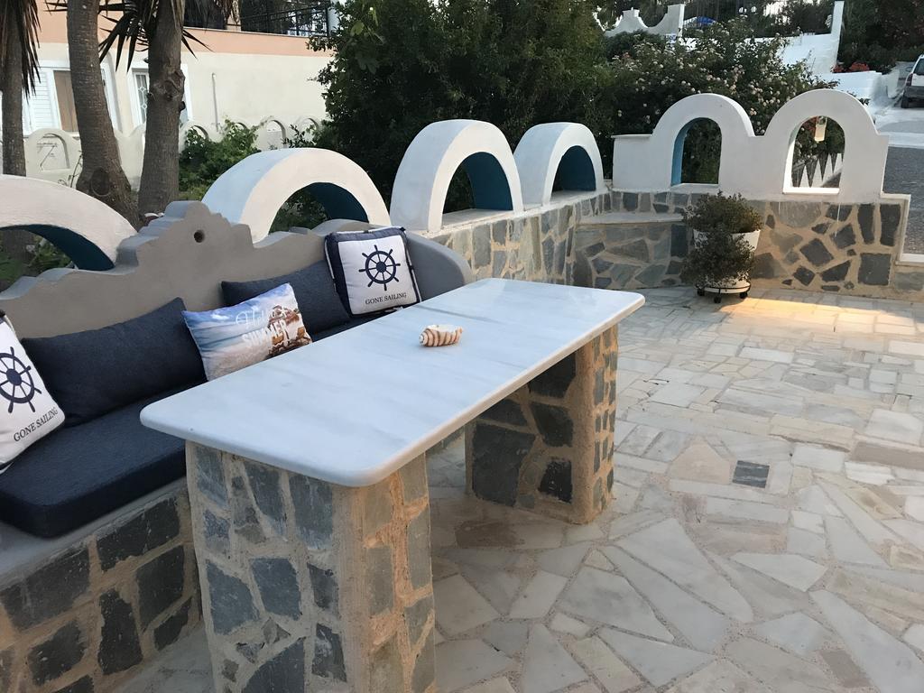 Hotel Lodos Картерадос Екстериор снимка