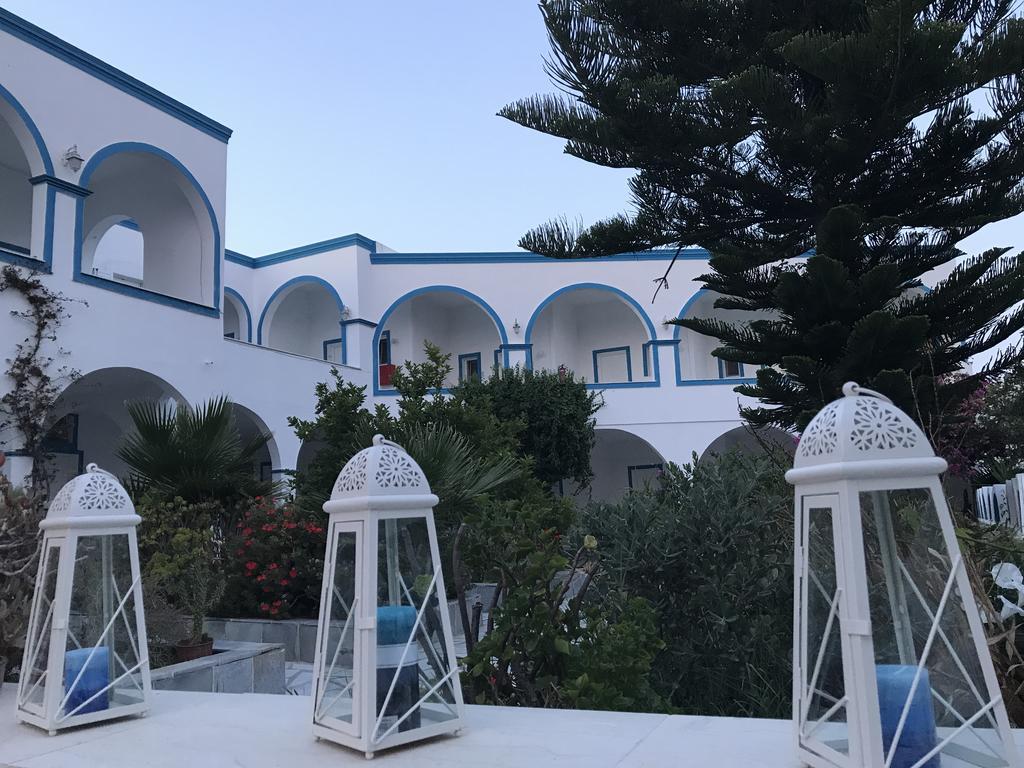 Hotel Lodos Картерадос Екстериор снимка