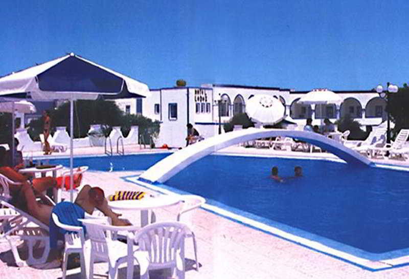 Hotel Lodos Картерадос Екстериор снимка