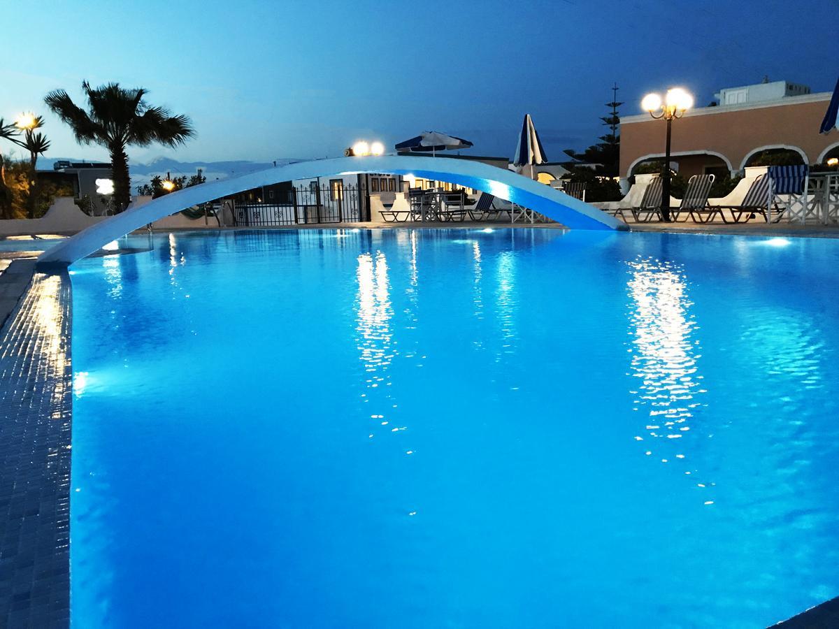 Hotel Lodos Картерадос Екстериор снимка